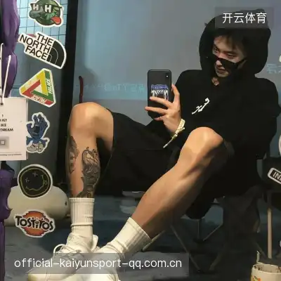 滑凤默